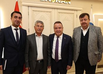Başkan Böcek muhtarların sorunlarını dinledi